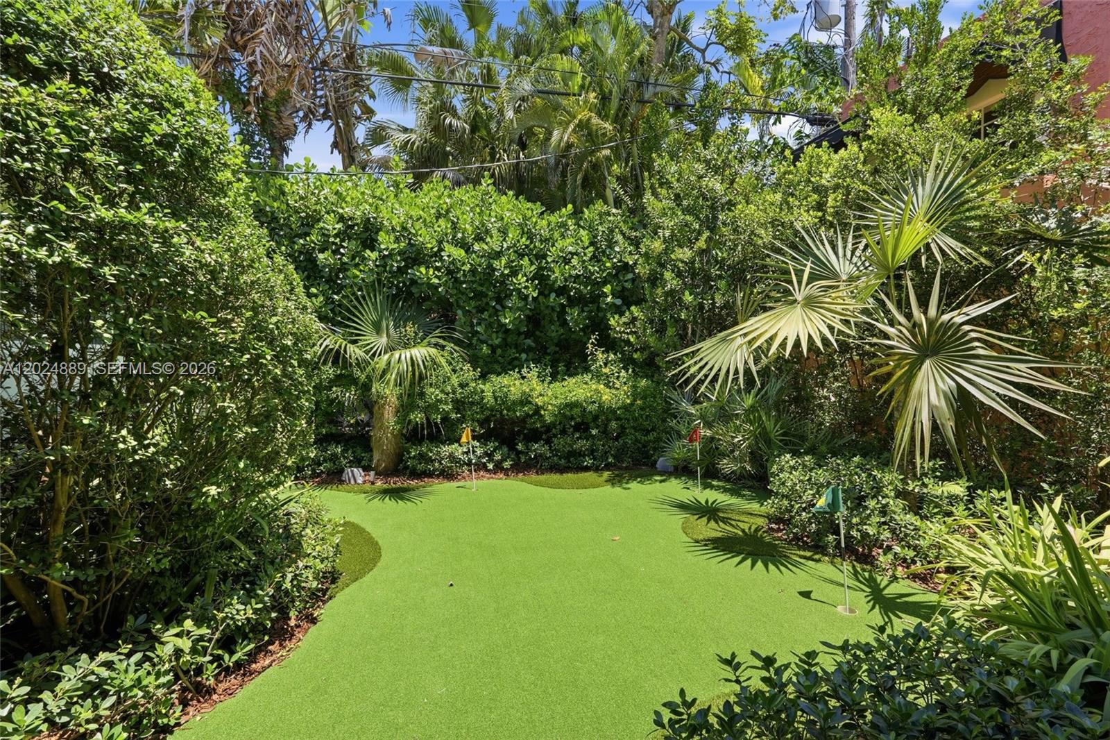 1505 Robbia Ave Coral Gables, FL 33146