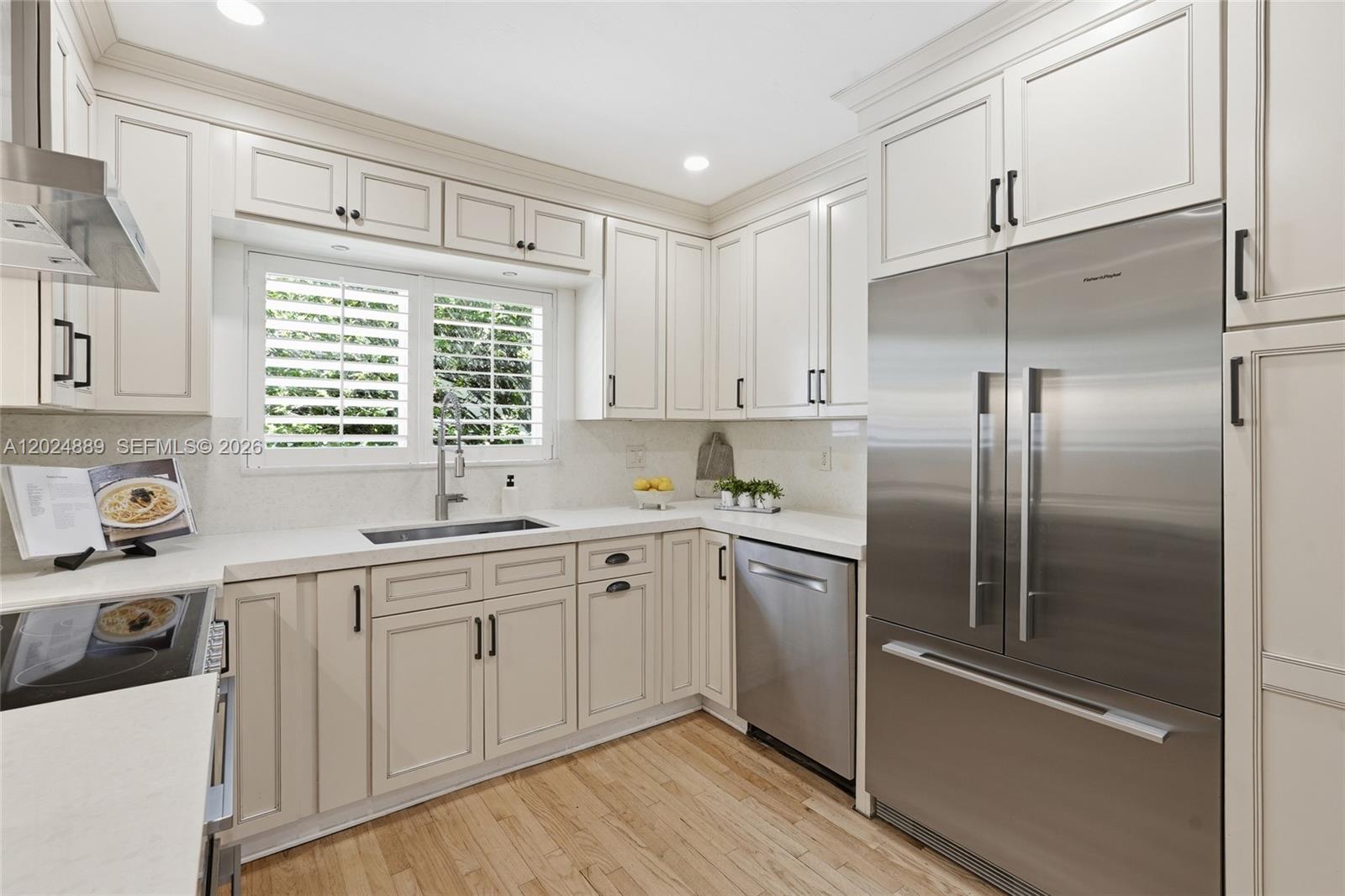 1505 Robbia Ave Coral Gables, FL 33146