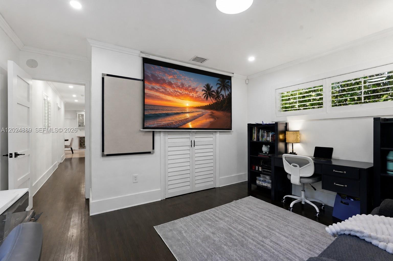1505 Robbia Ave Coral Gables, FL 33146
