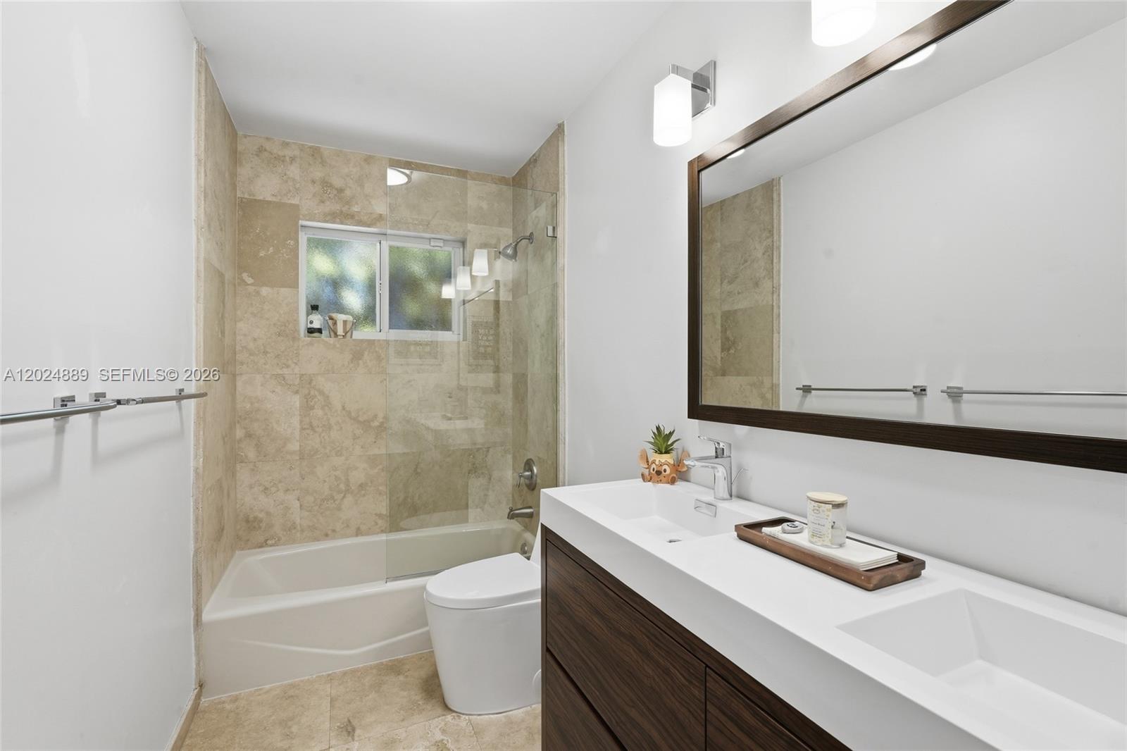 1505 Robbia Ave Coral Gables, FL 33146