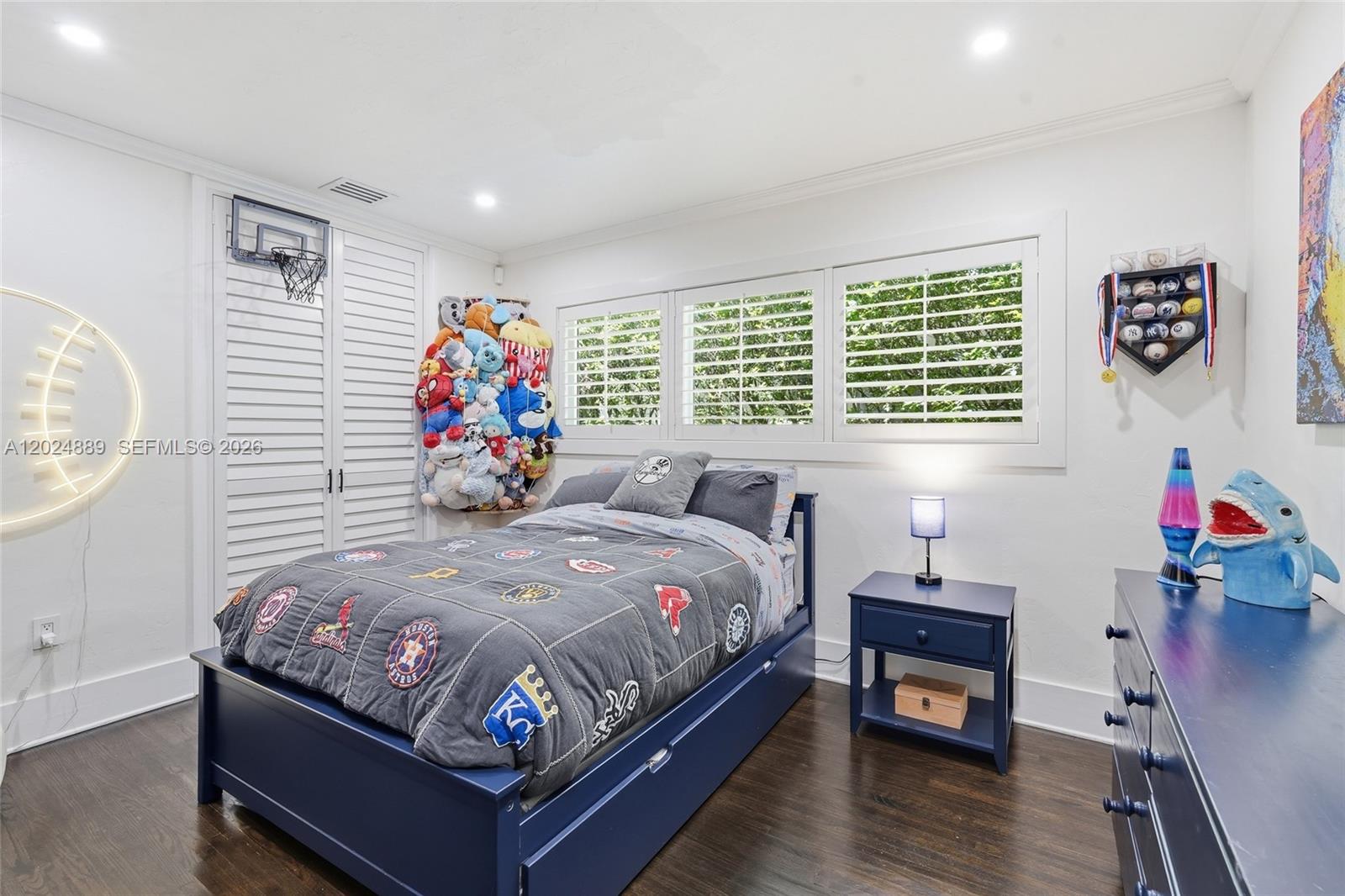 1505 Robbia Ave Coral Gables, FL 33146