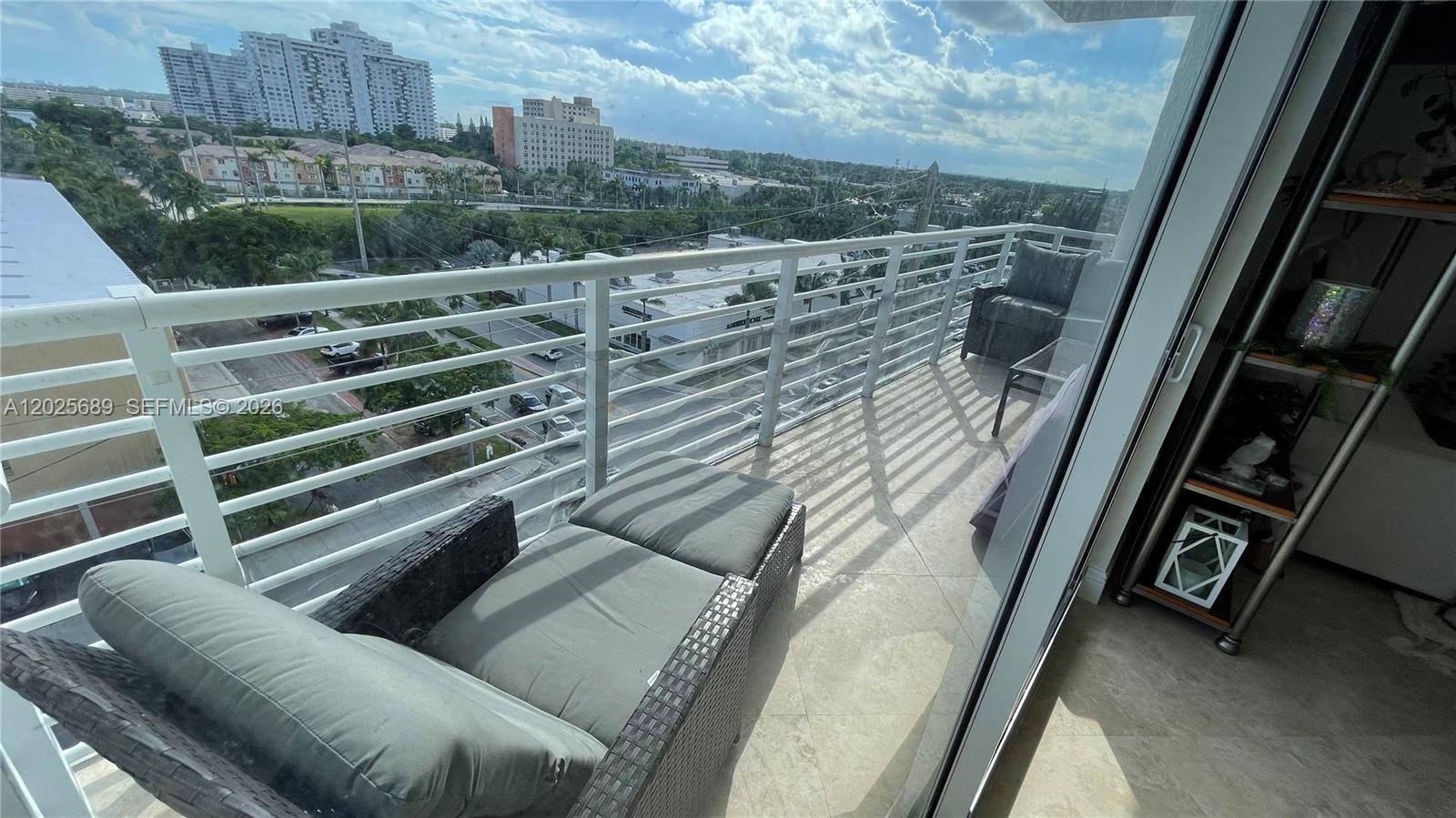 image The Venture at Aventura14