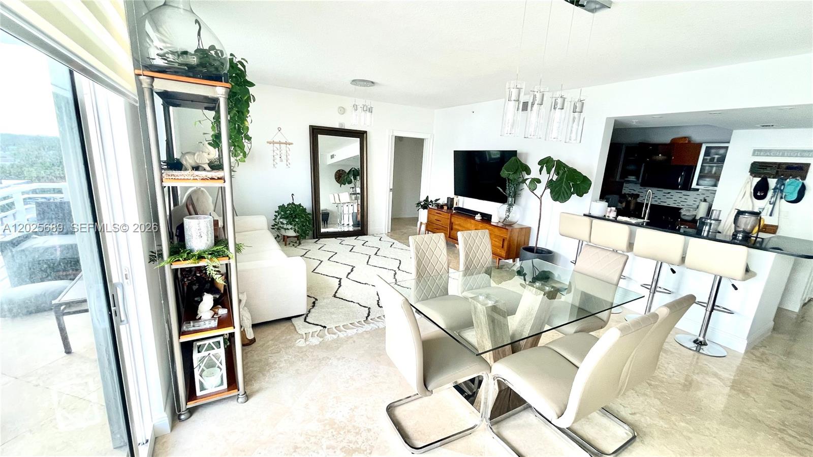 image The Venture at Aventura3