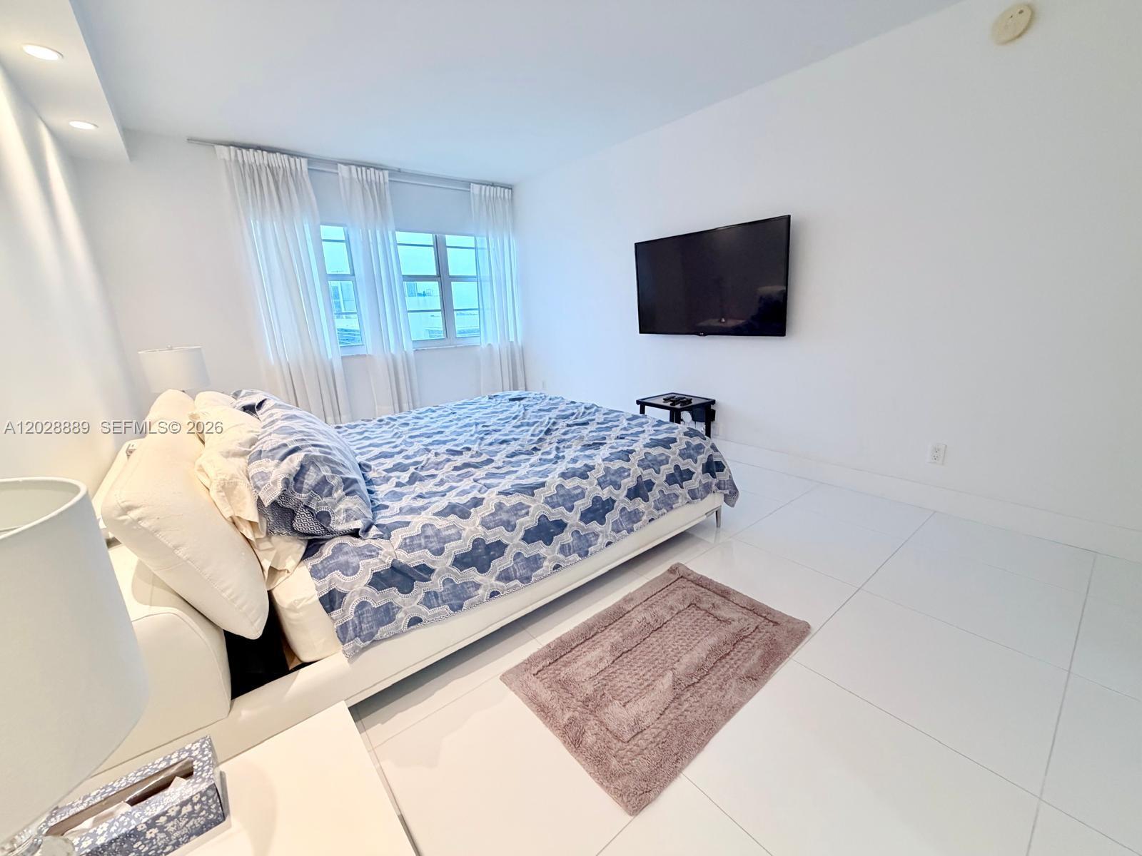 100 Lincoln Rd #1504 Miami Beach, FL 33139