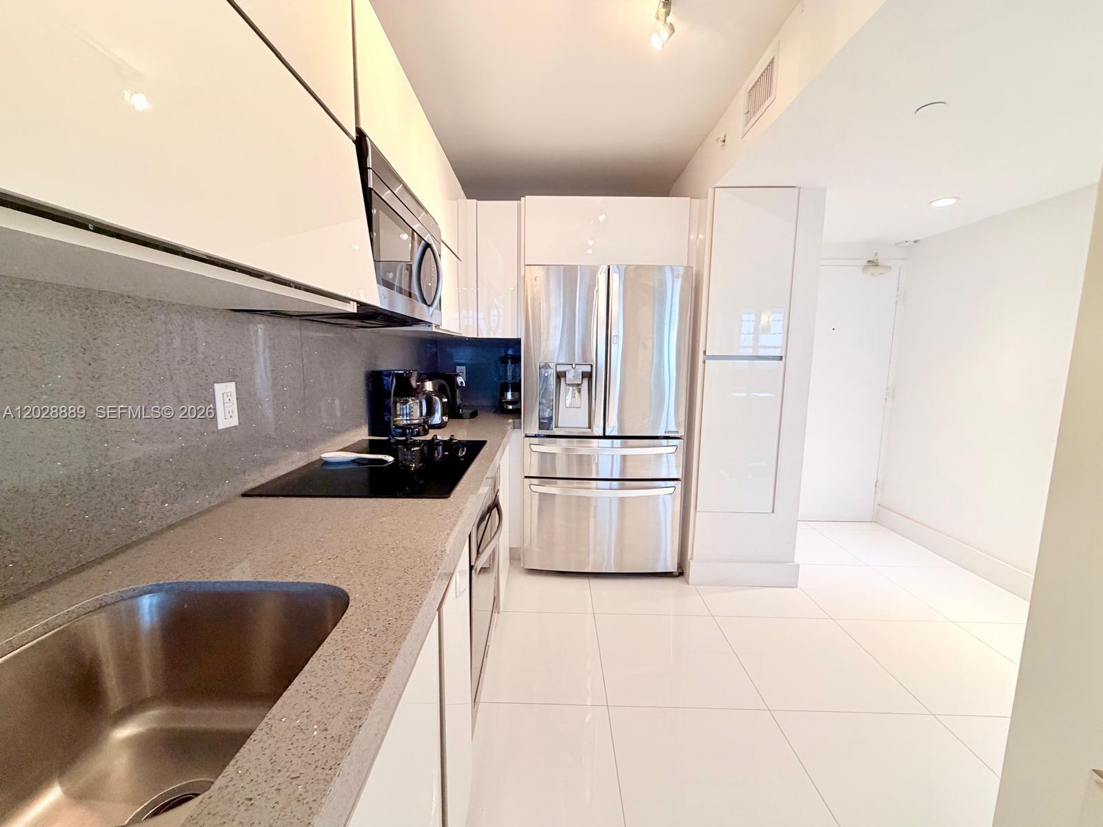 100 Lincoln Rd #1504 Miami Beach, FL 33139