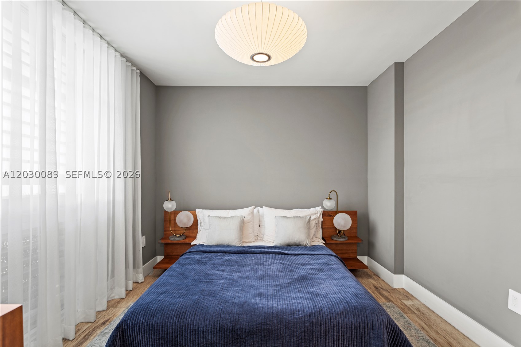 image The Ivory17