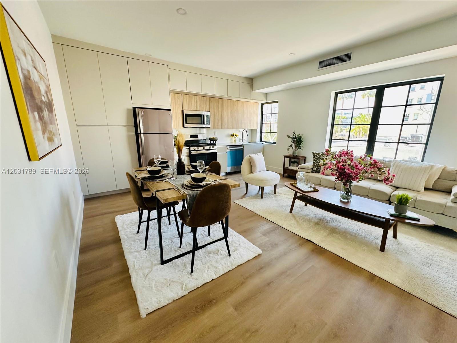 1619 Jefferson Ave #303