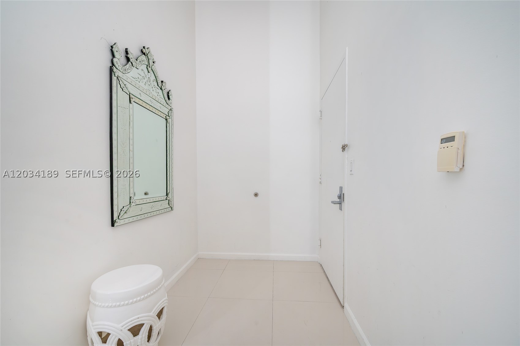 475 Brickell Ave #4115 Miami, FL 33131