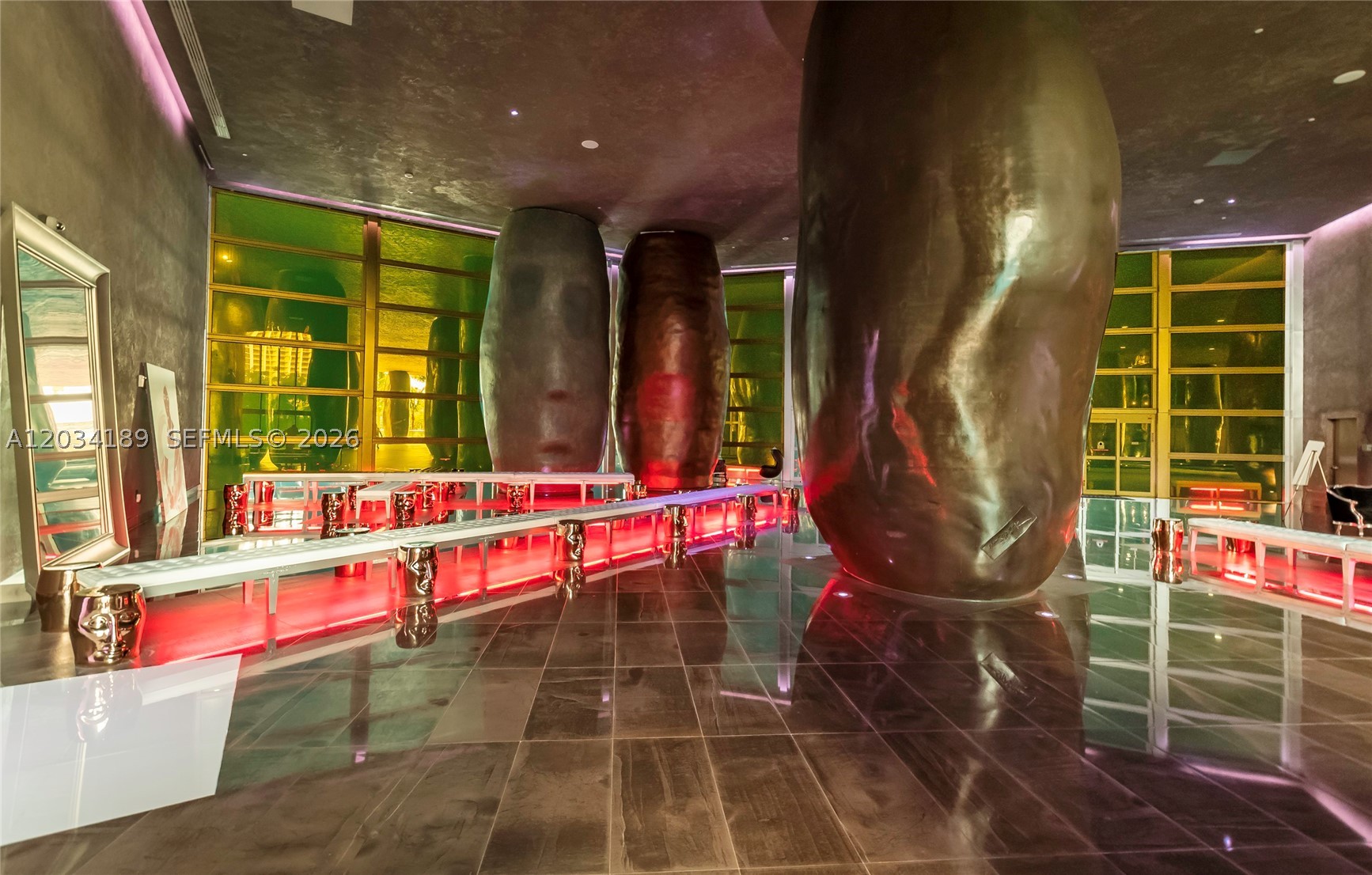 475 Brickell Ave #4115 Miami, FL 33131