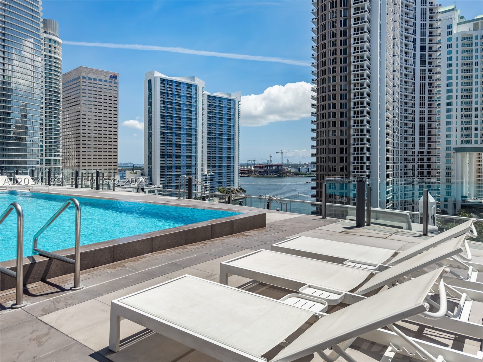 475 Brickell Ave #4115 Miami, FL 33131