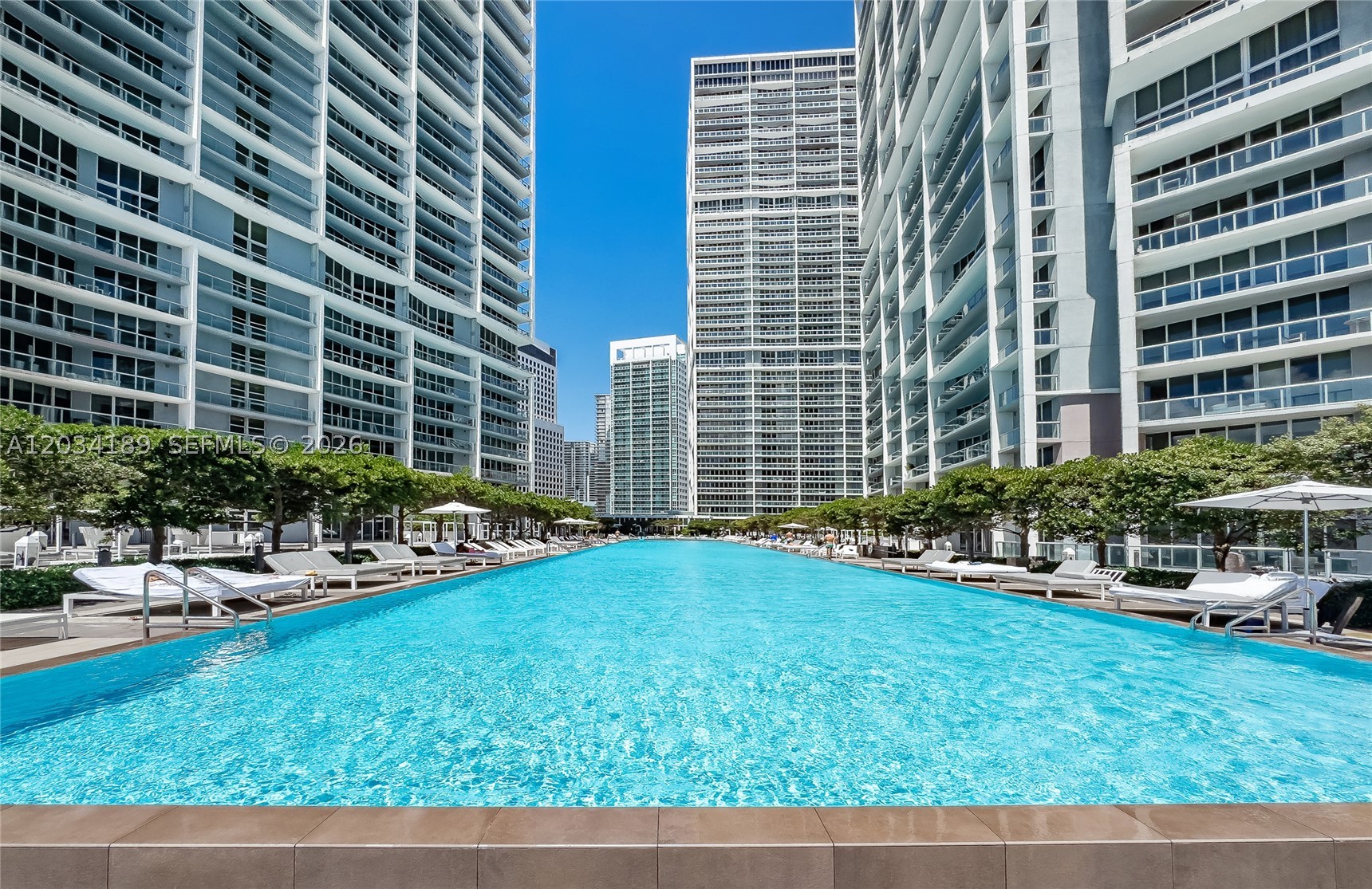 475 Brickell Ave #4115 Miami, FL 33131