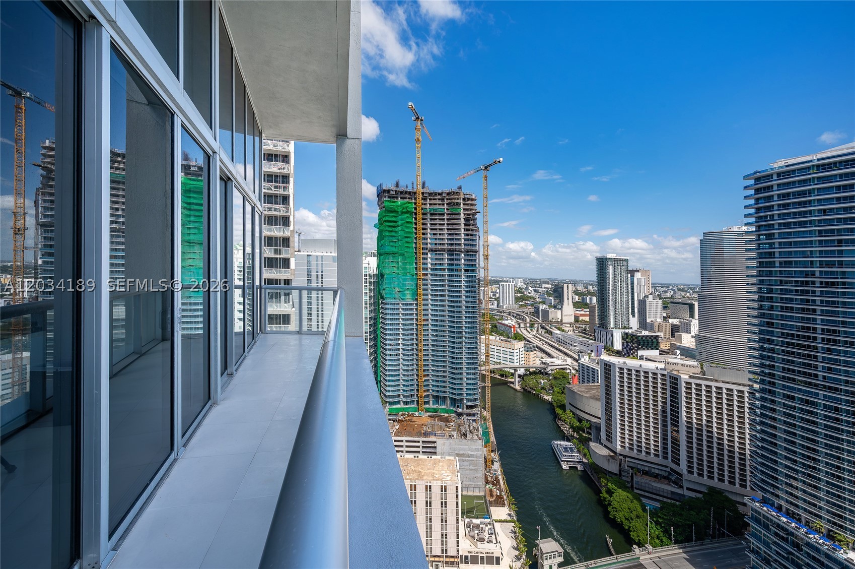 475 Brickell Ave #4115 Miami, FL 33131
