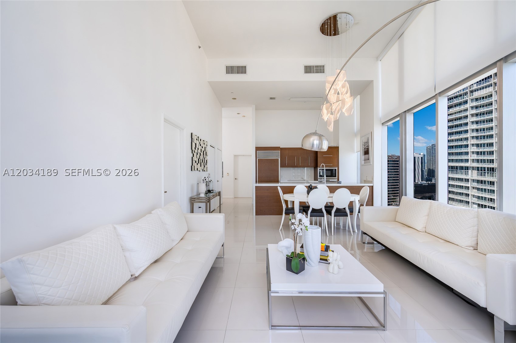 475 Brickell Ave #4115 Miami, FL 33131