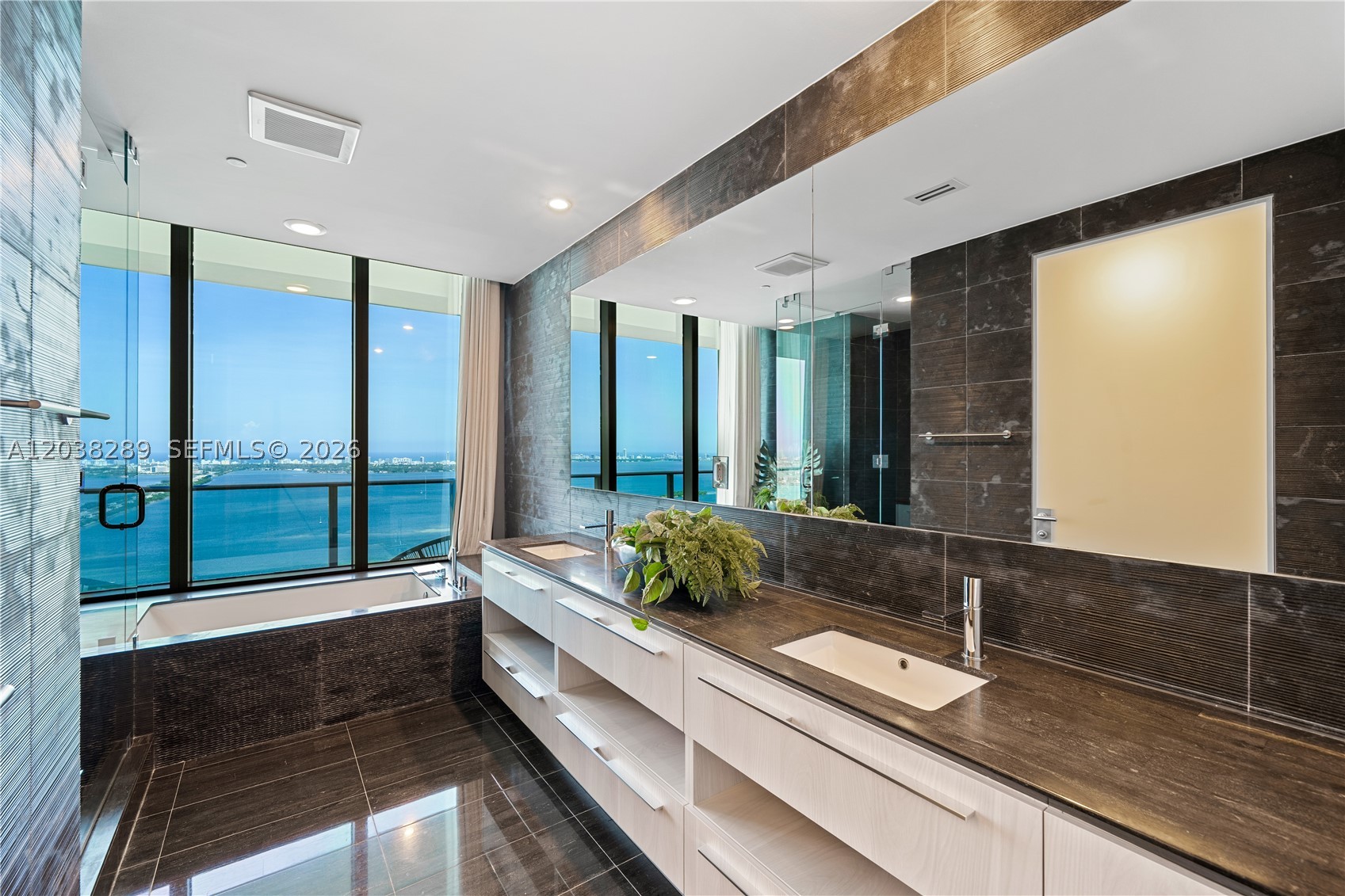 3131 NE 7th Ave #PH5201 Miami, FL 33137