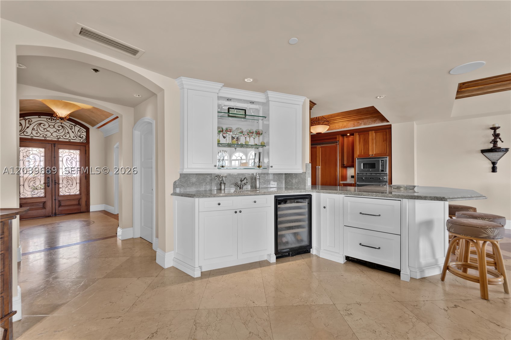 2244 Fisher Is Dr #3404 Miami Beach, FL 33109