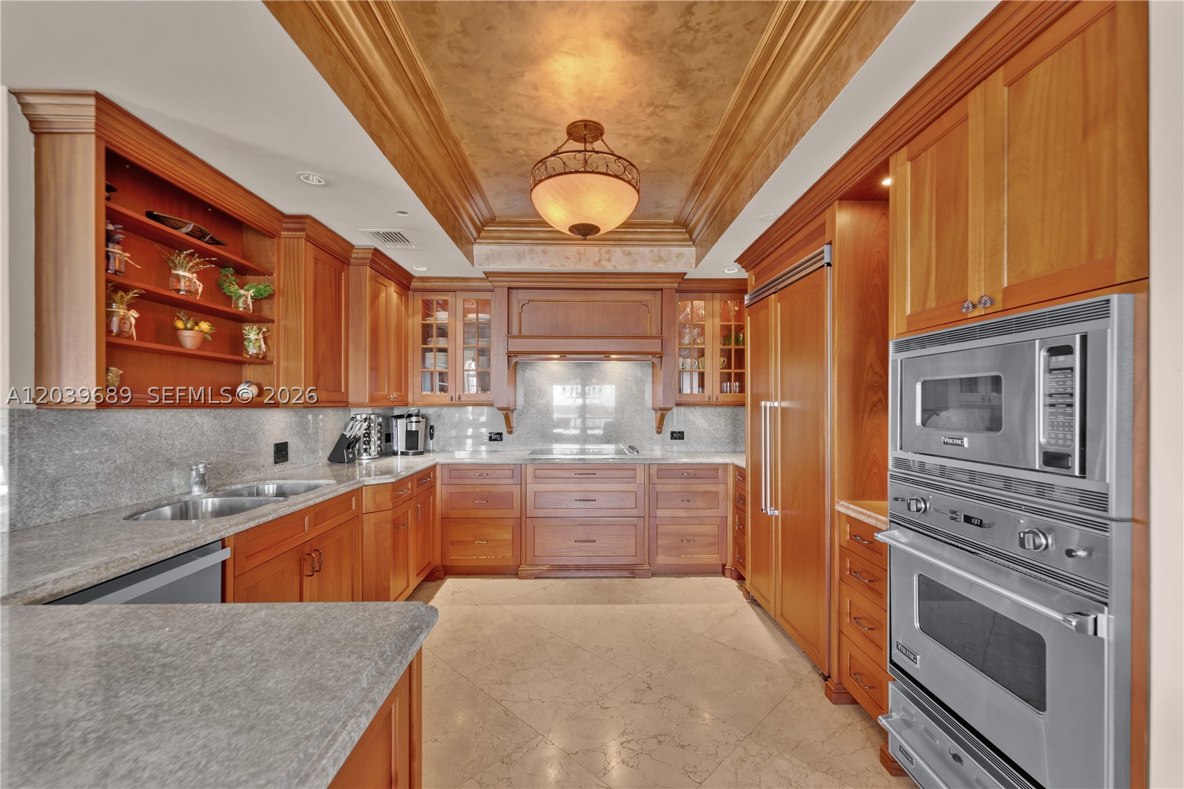 2244 Fisher Is Dr #3404 Miami Beach, FL 33109