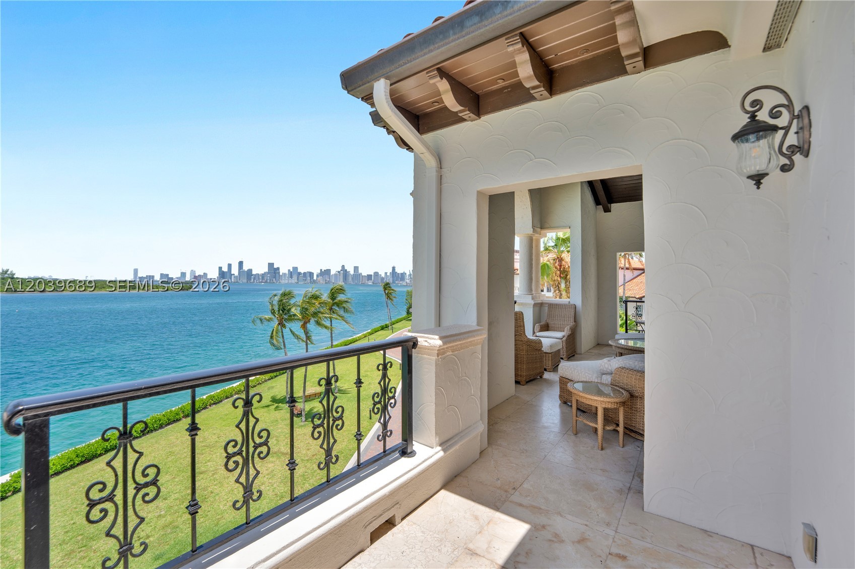 2244 Fisher Is Dr #3404 Miami Beach, FL 33109