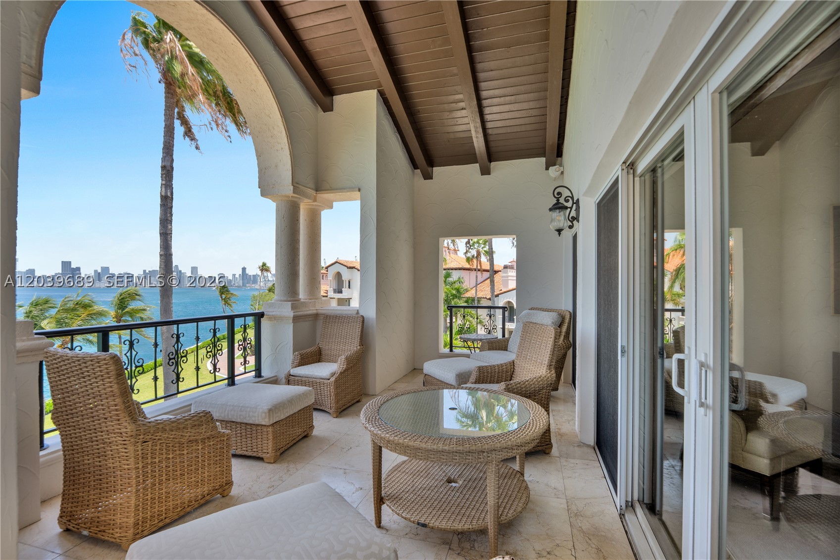 2244 Fisher Is Dr #3404 Miami Beach, FL 33109