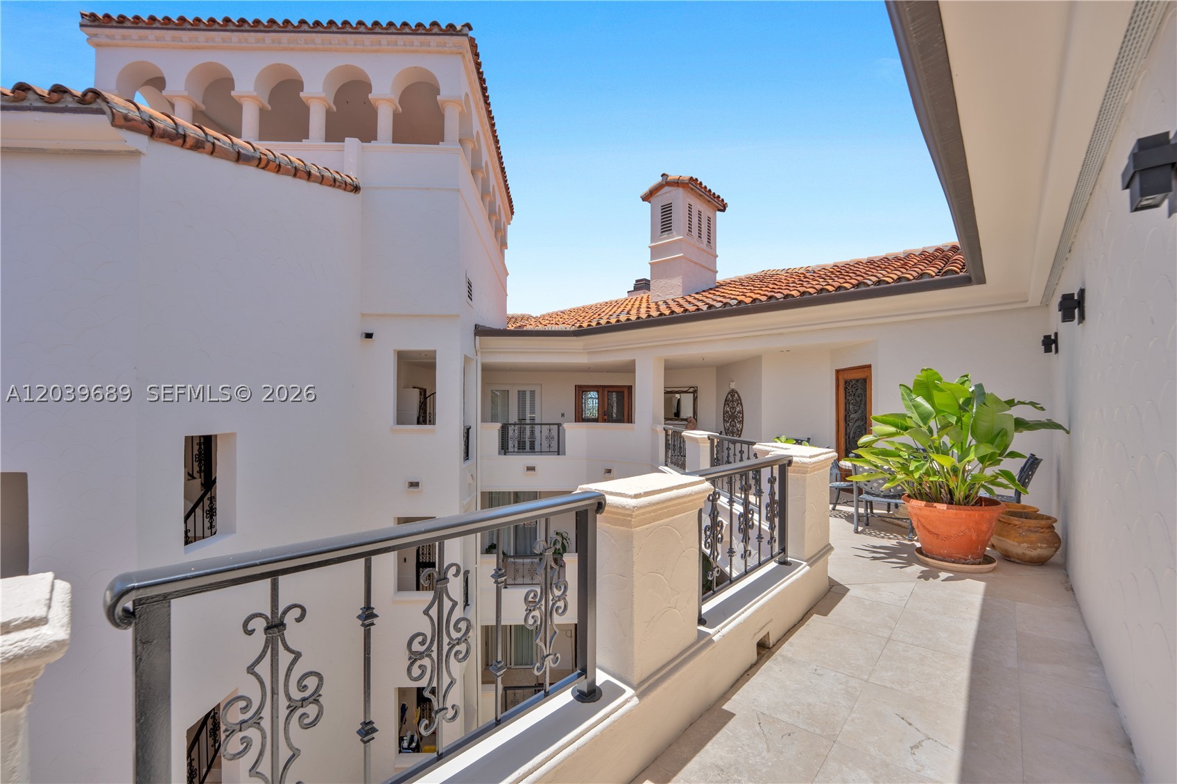 2244 Fisher Is Dr #3404 Miami Beach, FL 33109
