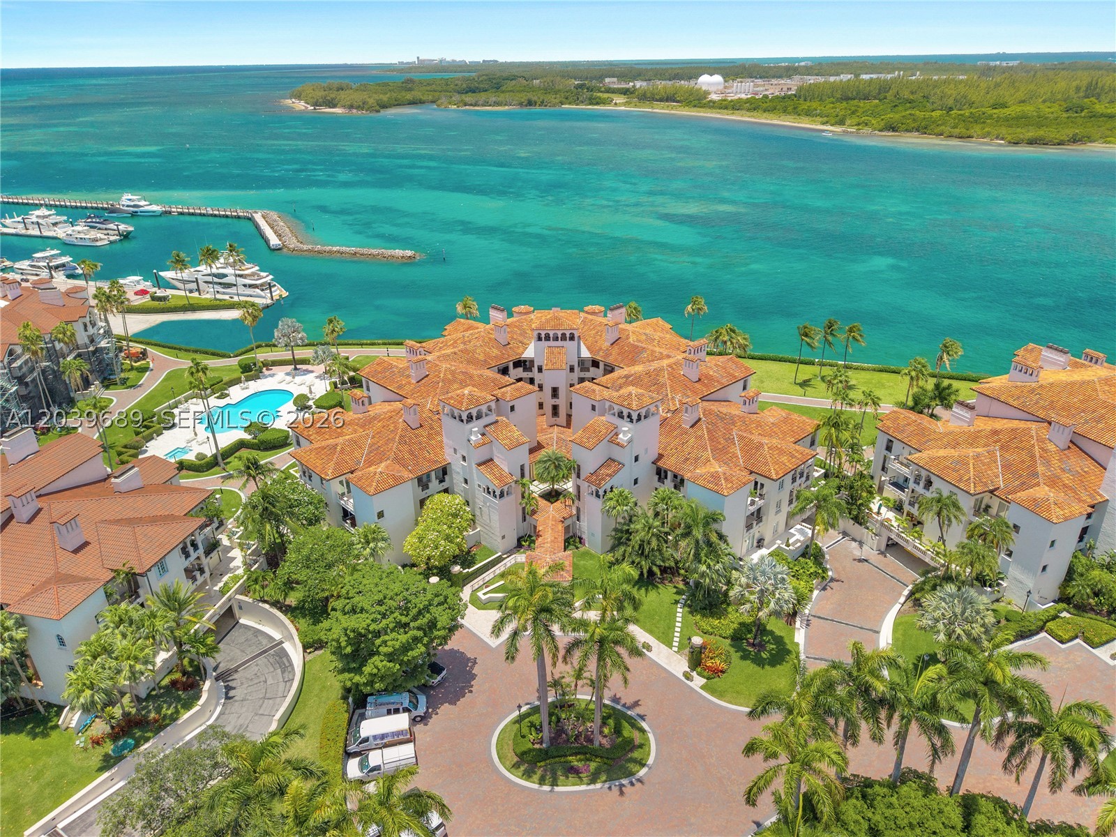 2244 Fisher Is Dr #3404 Miami Beach, FL 33109