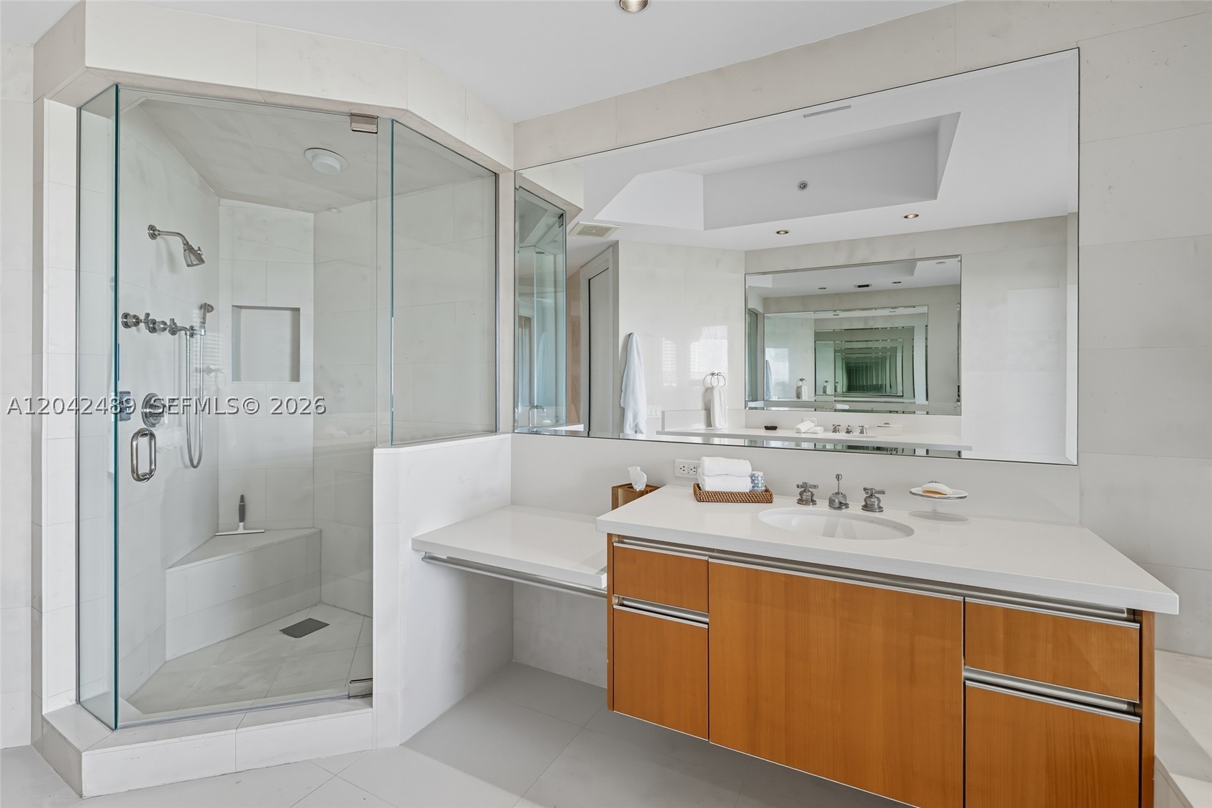 7141 Fisher Is Dr #7141 Miami Beach, FL 33109