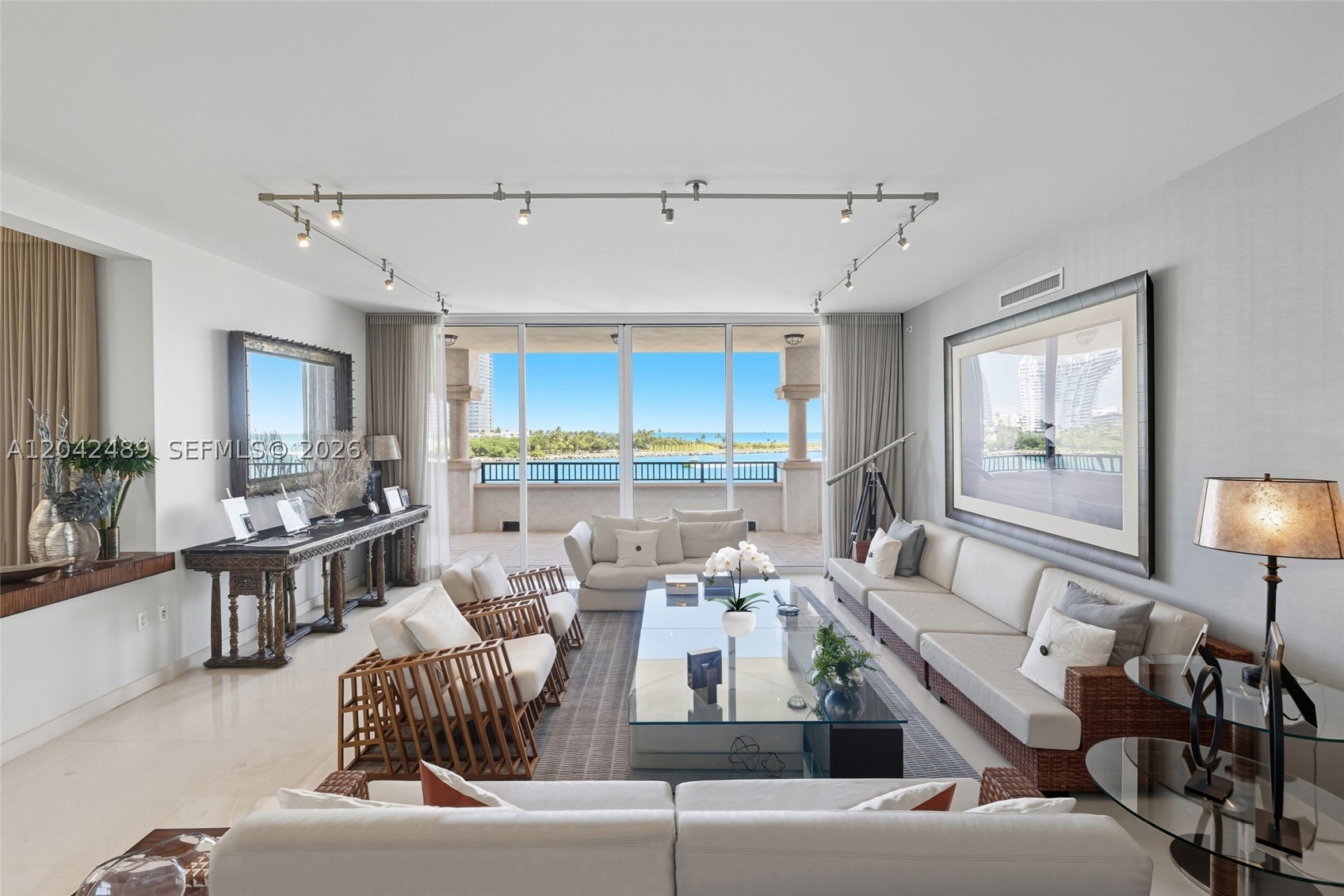 7141 Fisher Is Dr #7141 Miami Beach, FL 33109