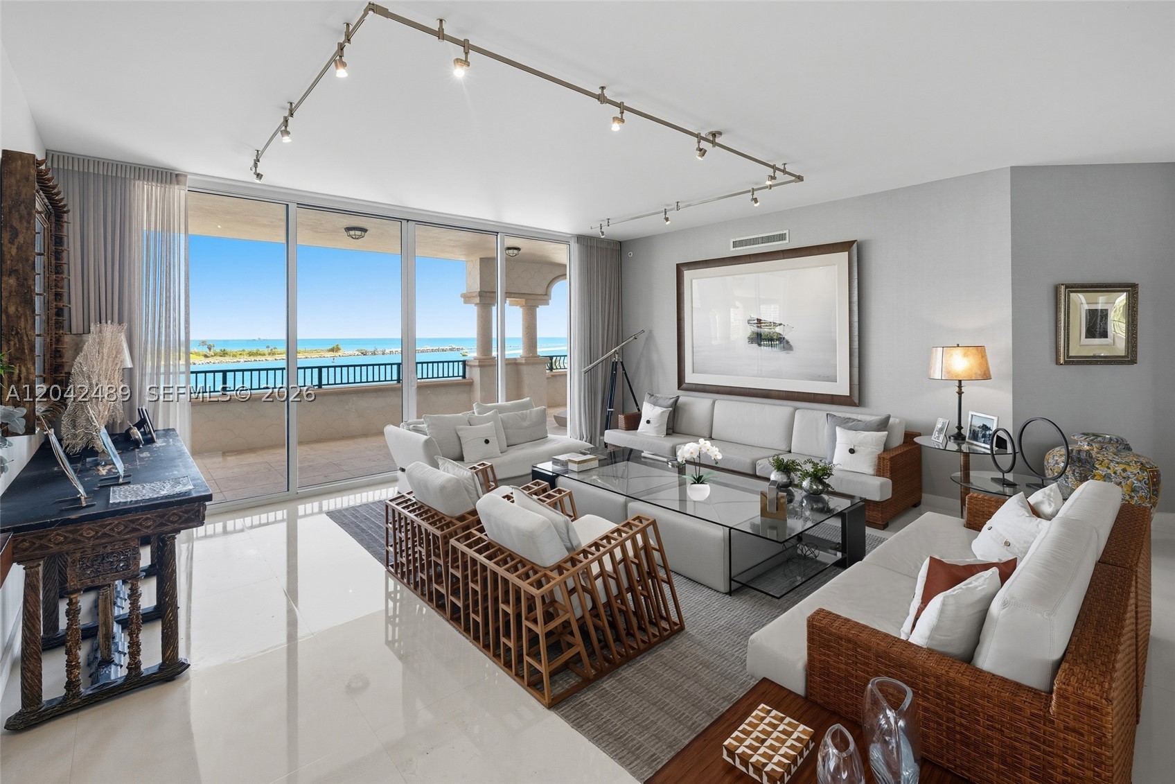 7141 Fisher Is Dr #7141 Miami Beach, FL 33109