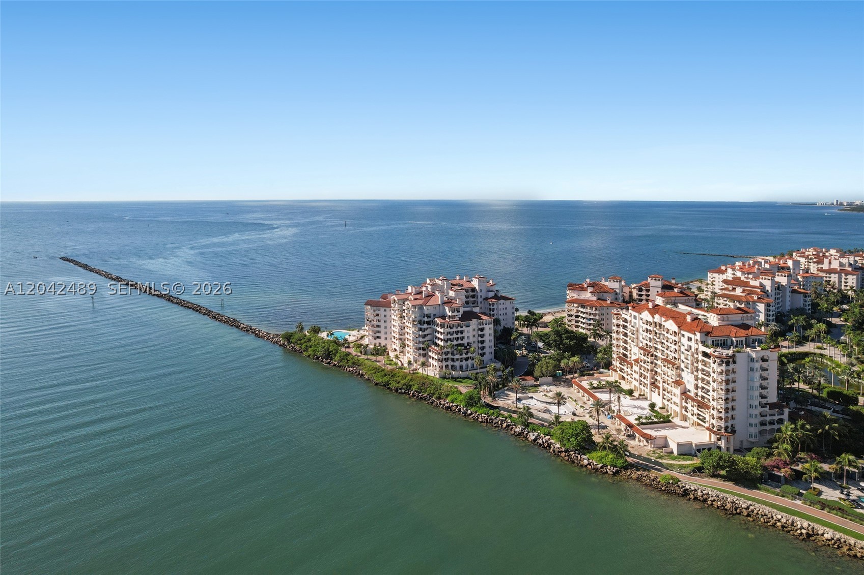 7141 Fisher Is Dr #7141 Miami Beach, FL 33109