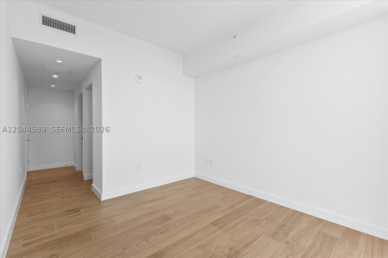 2678 Tigertail Ave #1001 Miami, FL 33133
