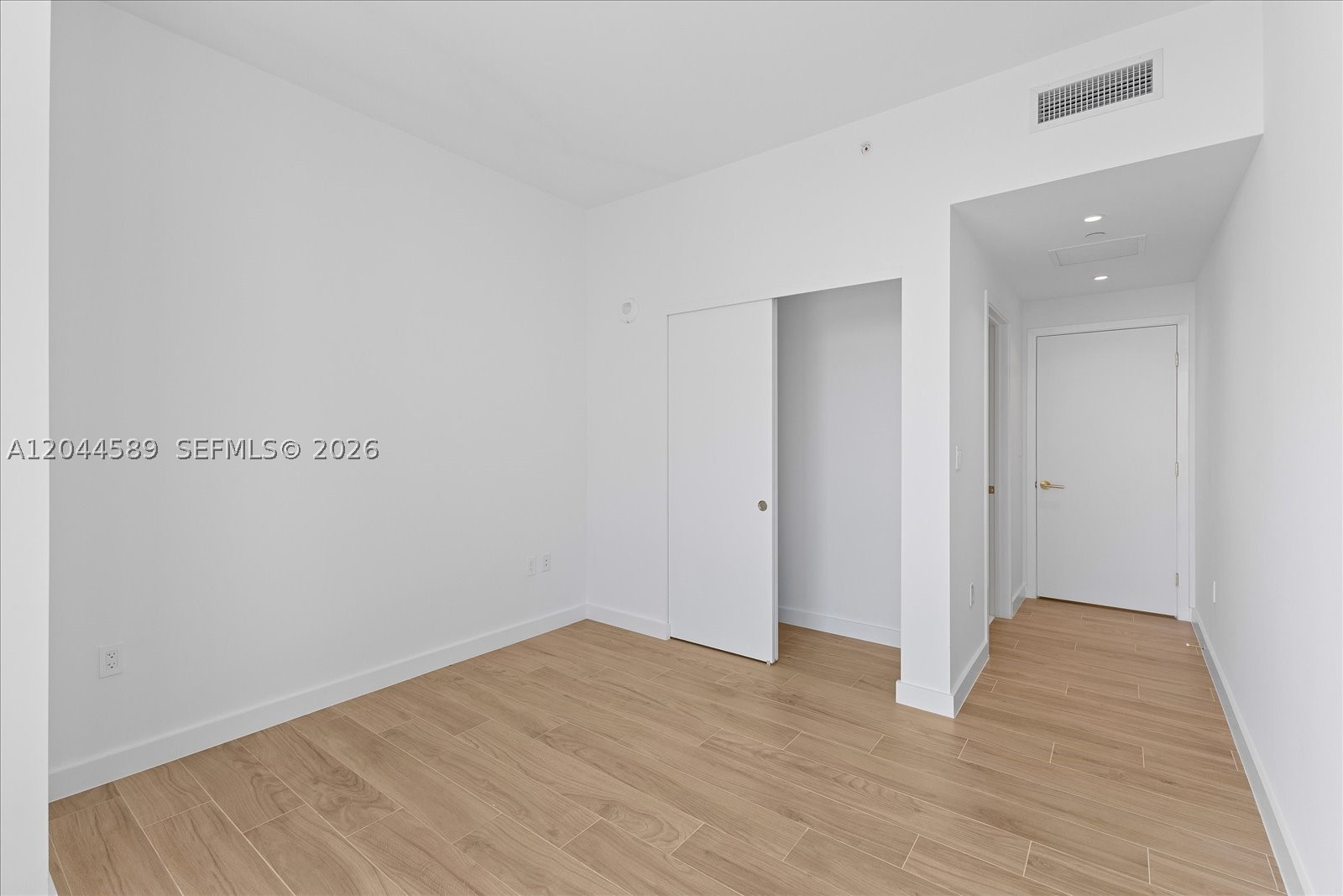 2678 Tigertail Ave #1001 Miami, FL 33133