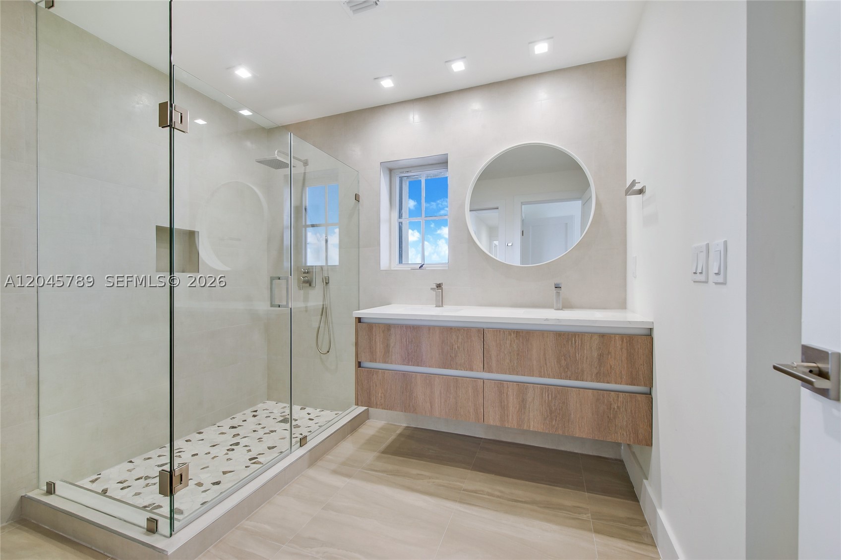 120 Salamanca Ave #PH Coral Gables, FL 33134