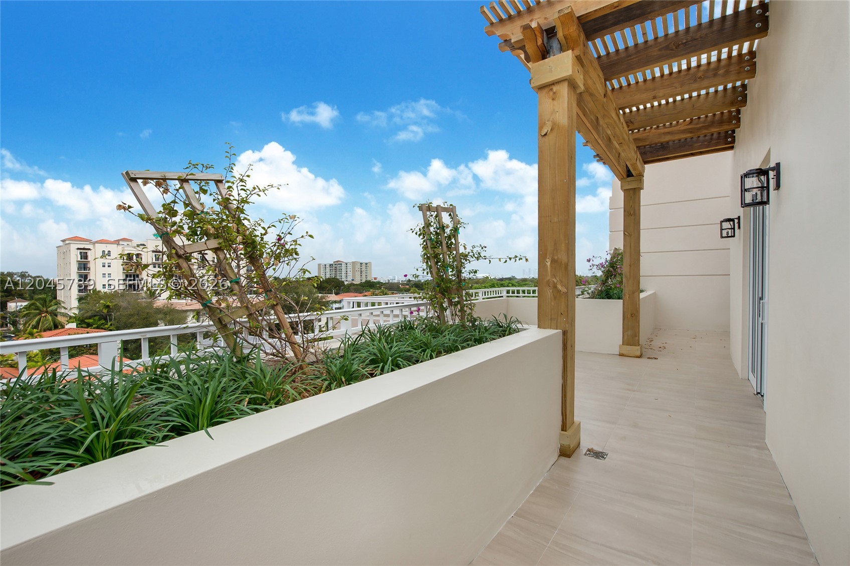 120 Salamanca Ave #PH Coral Gables, FL 33134