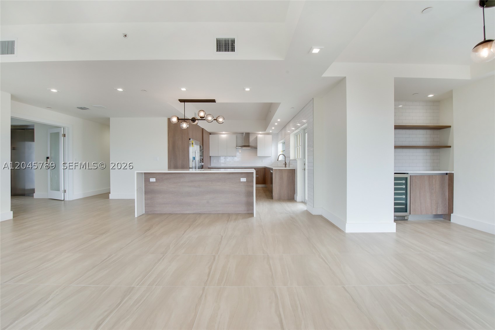 120 Salamanca Ave #PH Coral Gables, FL 33134