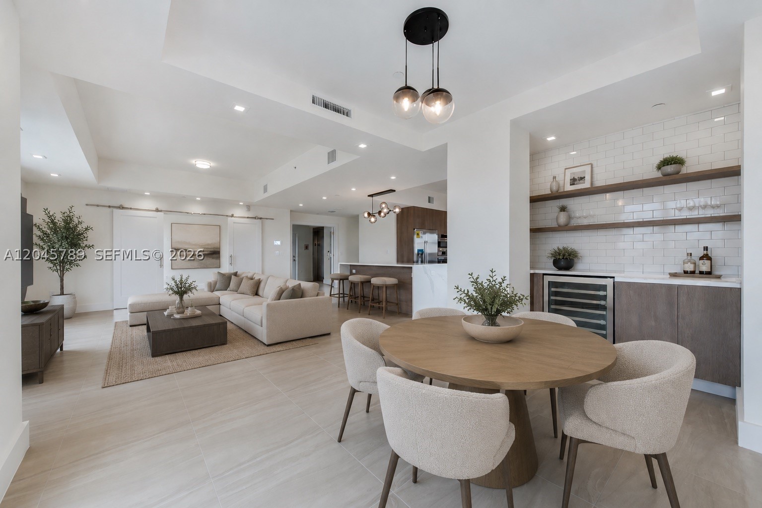 120 Salamanca Ave #PH Coral Gables, FL 33134
