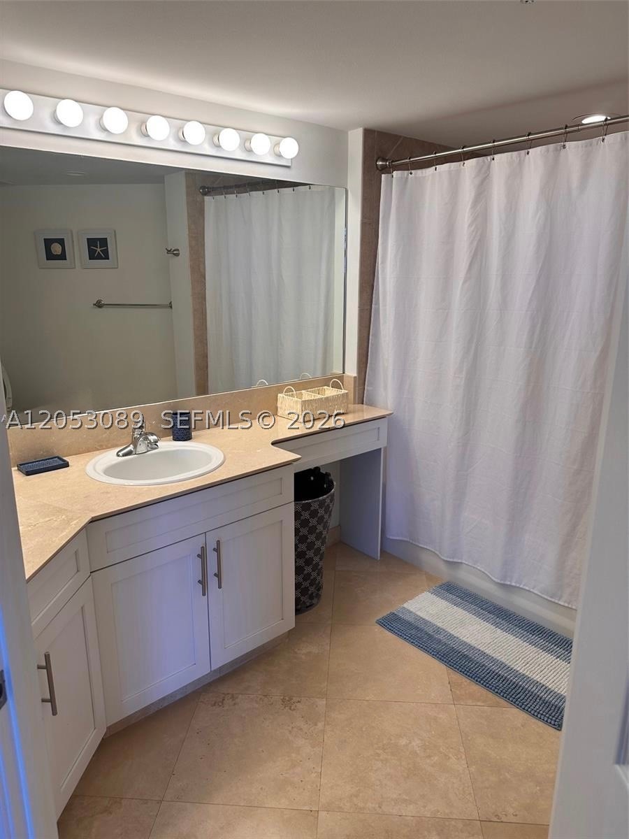 image 2080 Ocean Drive12