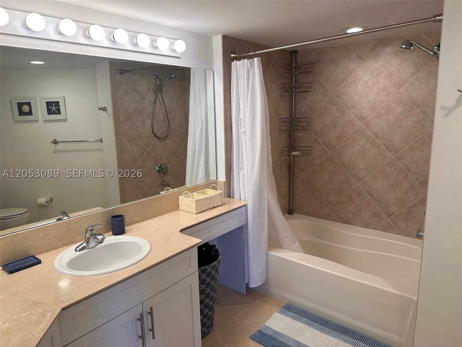 image 2080 Ocean Drive15