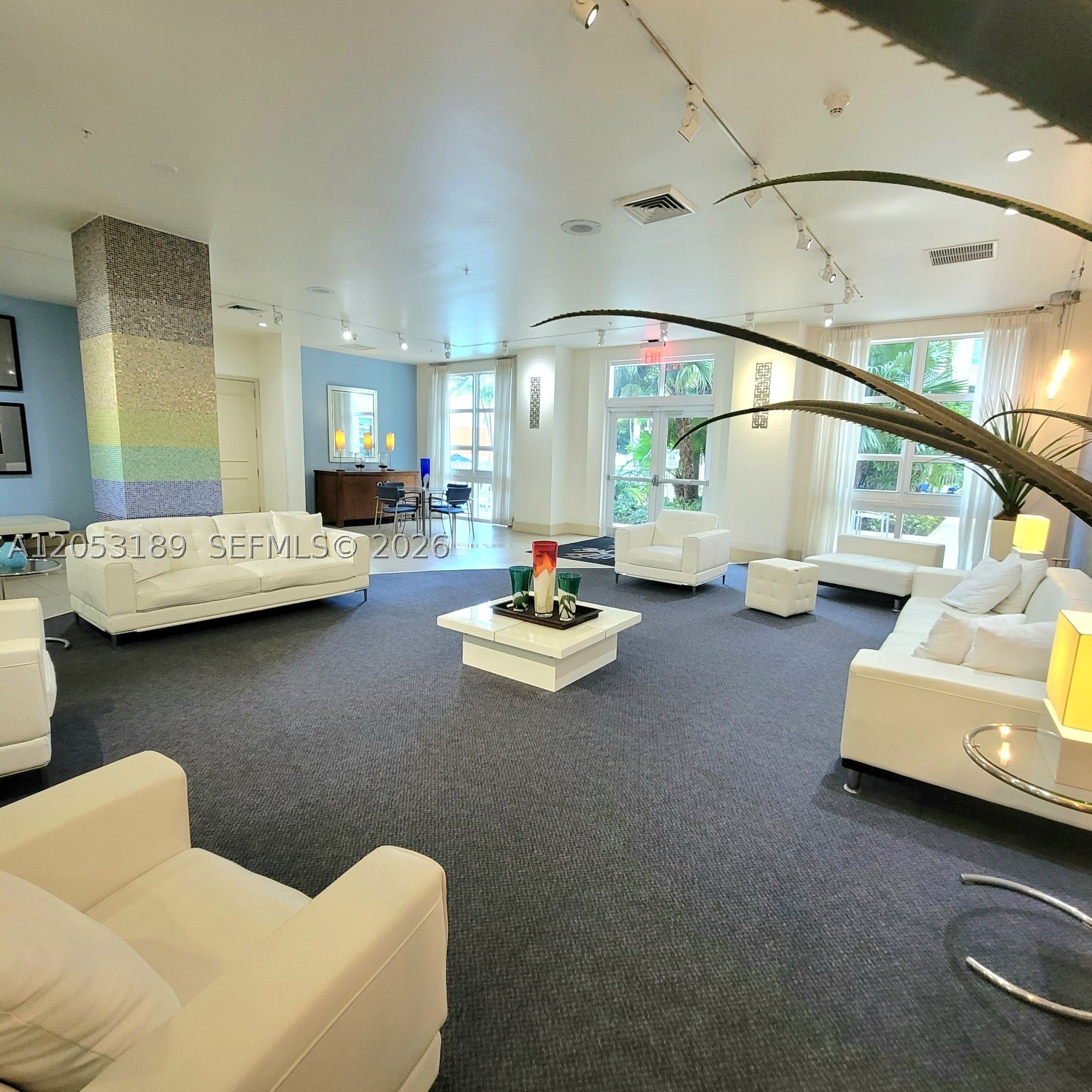 image Cite on the Bay East27