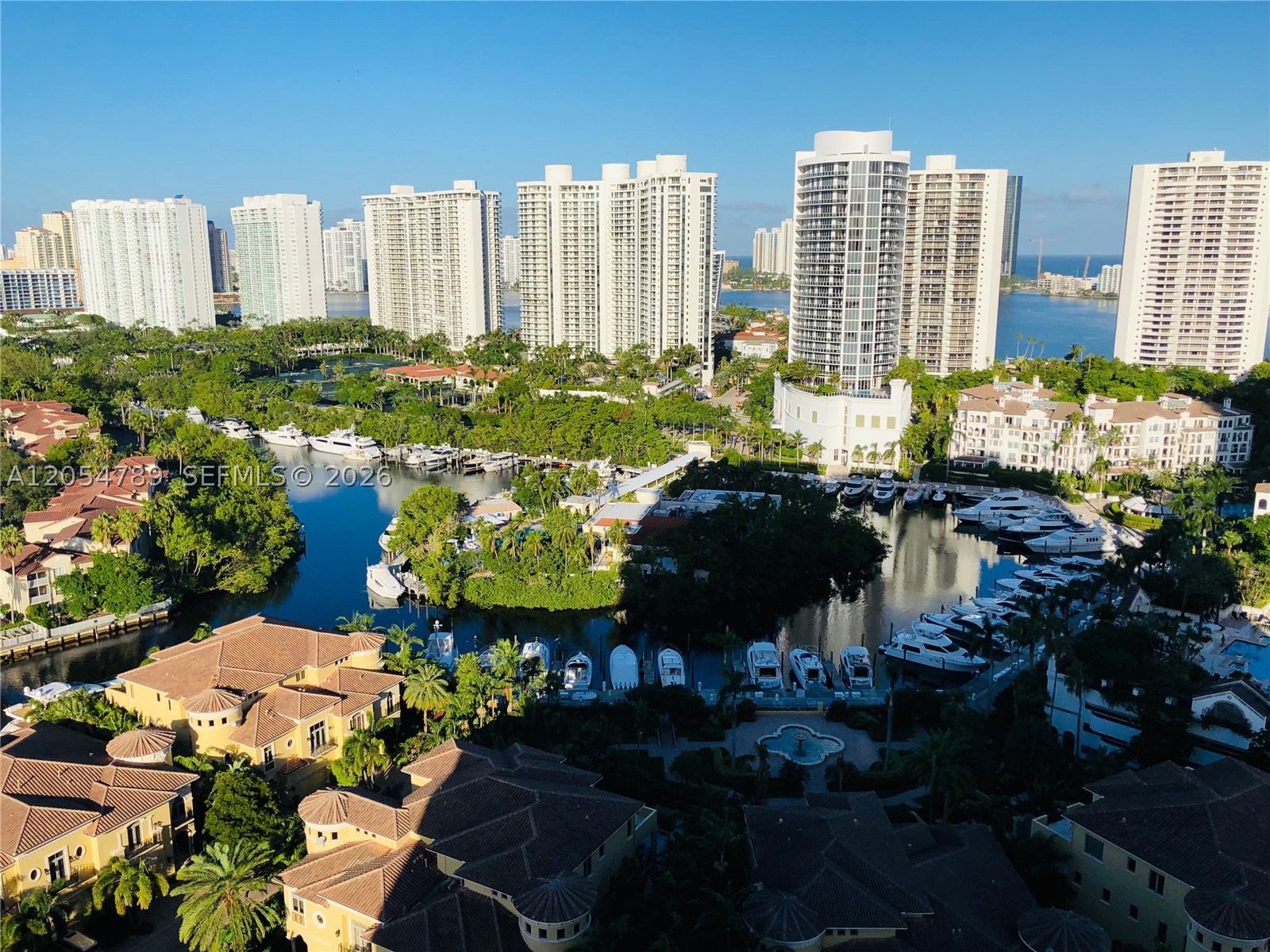 1000 Island Blvd #2308