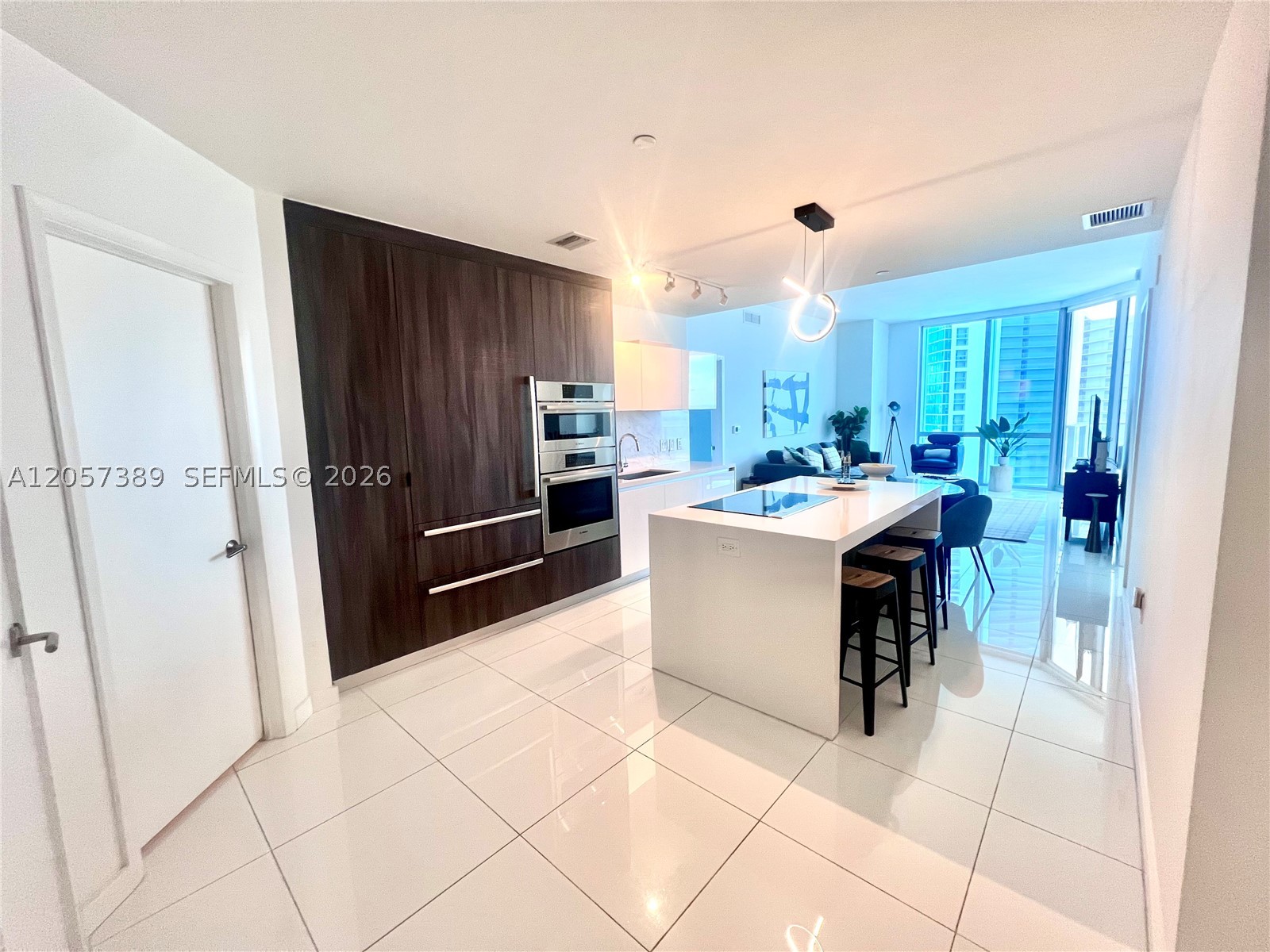 image Paramount Miami Worldcenter3
