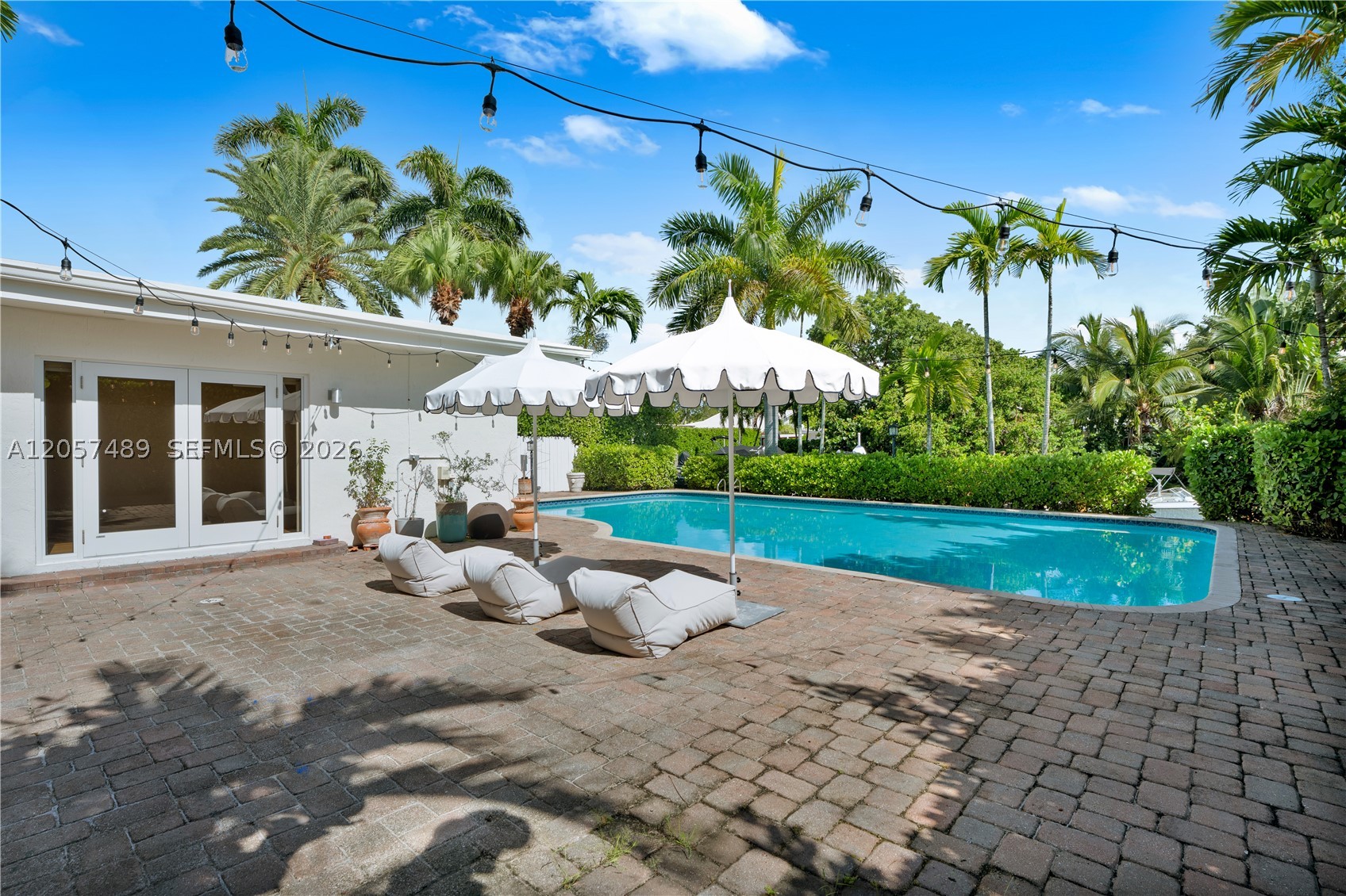 1777 Daytonia Rd Miami Beach, FL 33141
