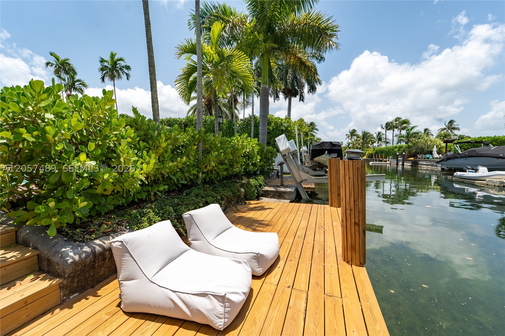 1777 Daytonia Rd Miami Beach, FL 33141