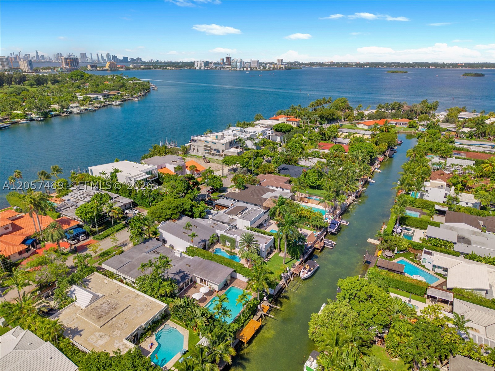 1777 Daytonia Rd Miami Beach, FL 33141