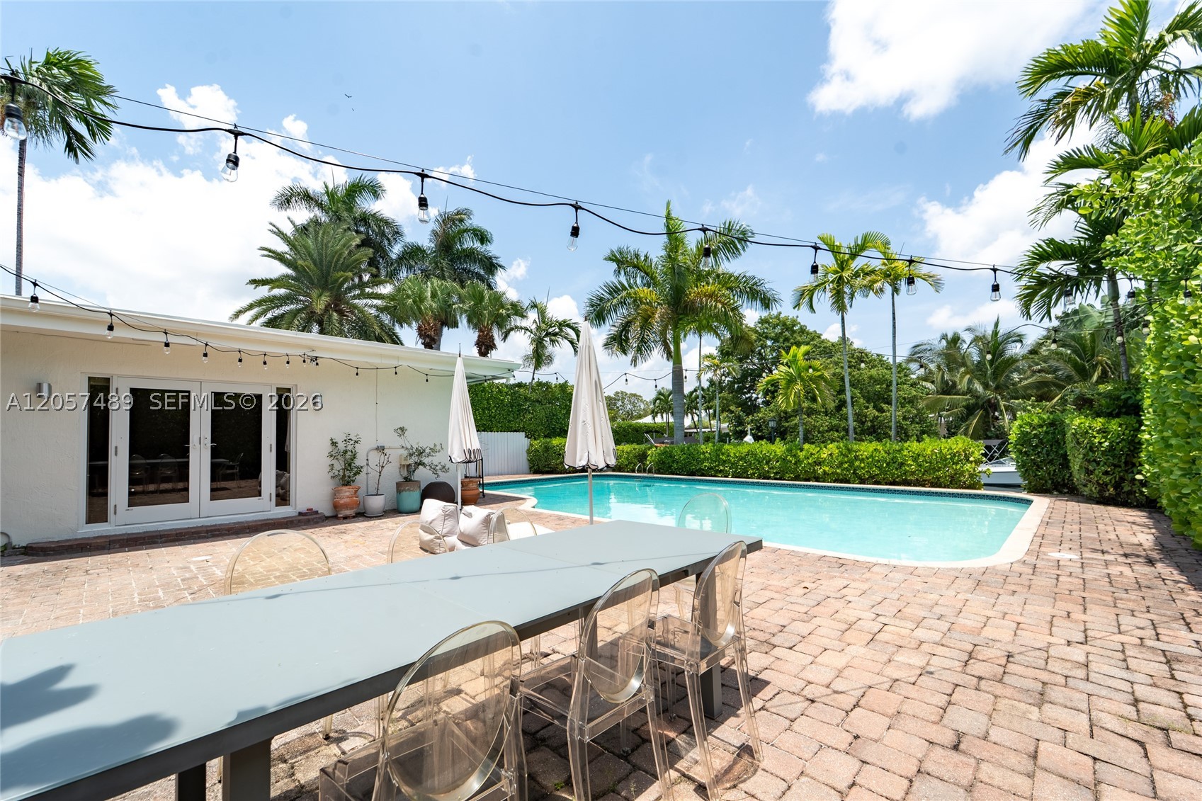 1777 Daytonia Rd Miami Beach, FL 33141
