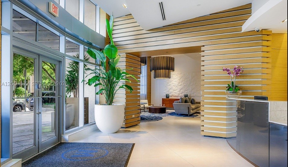 image 4 Midtown4