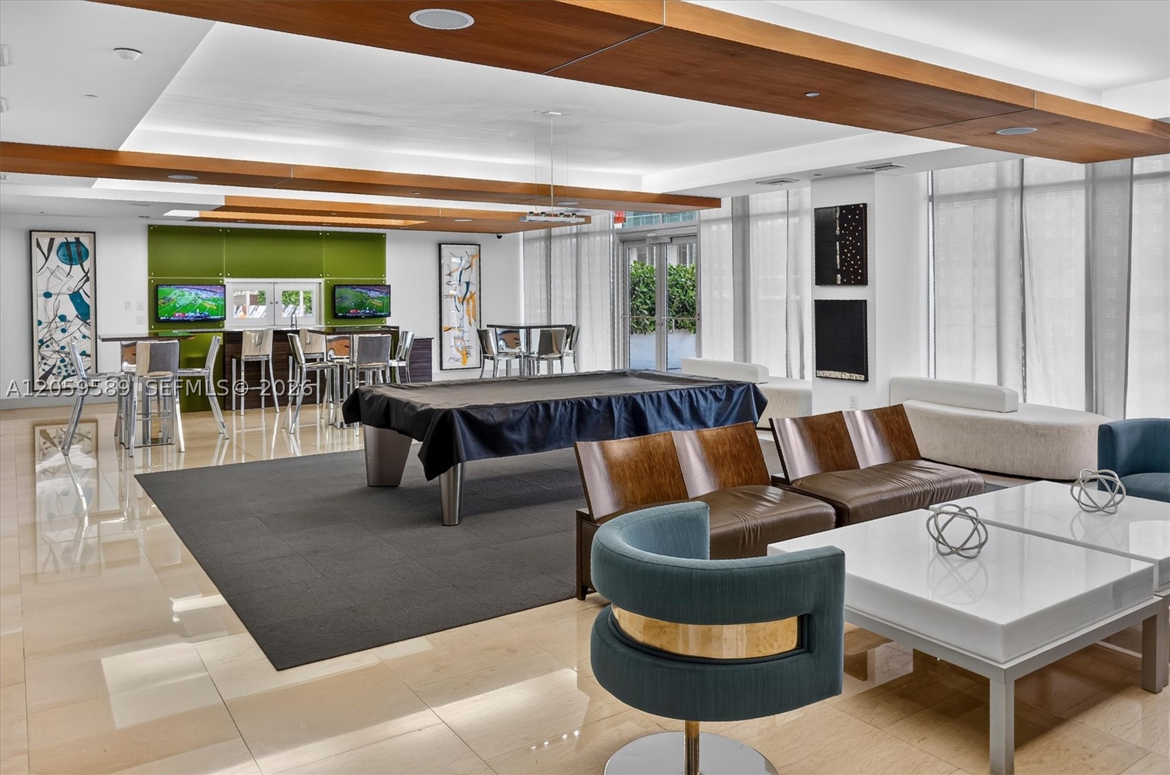 image 500 Brickell East25