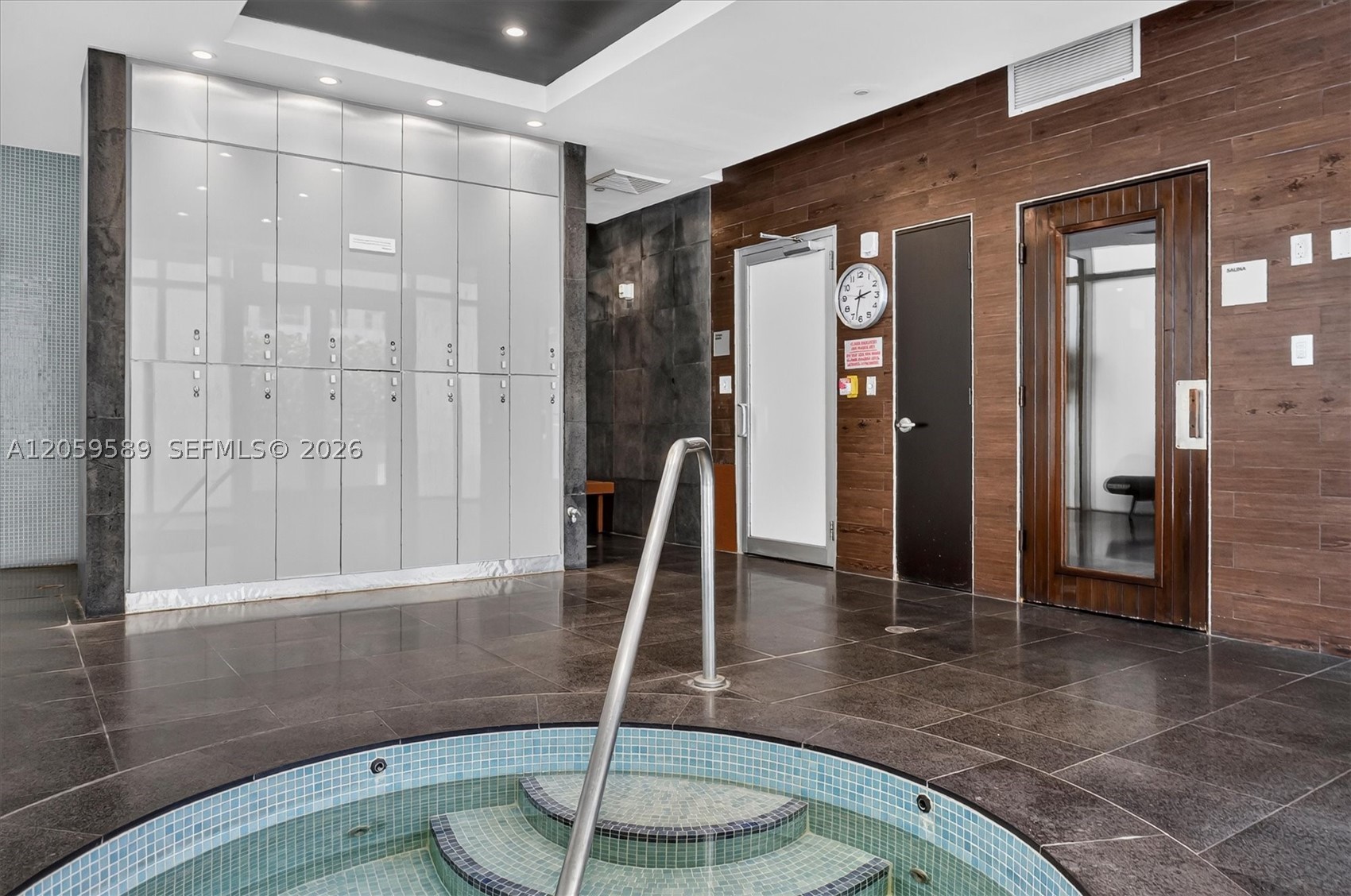 image 500 Brickell East35