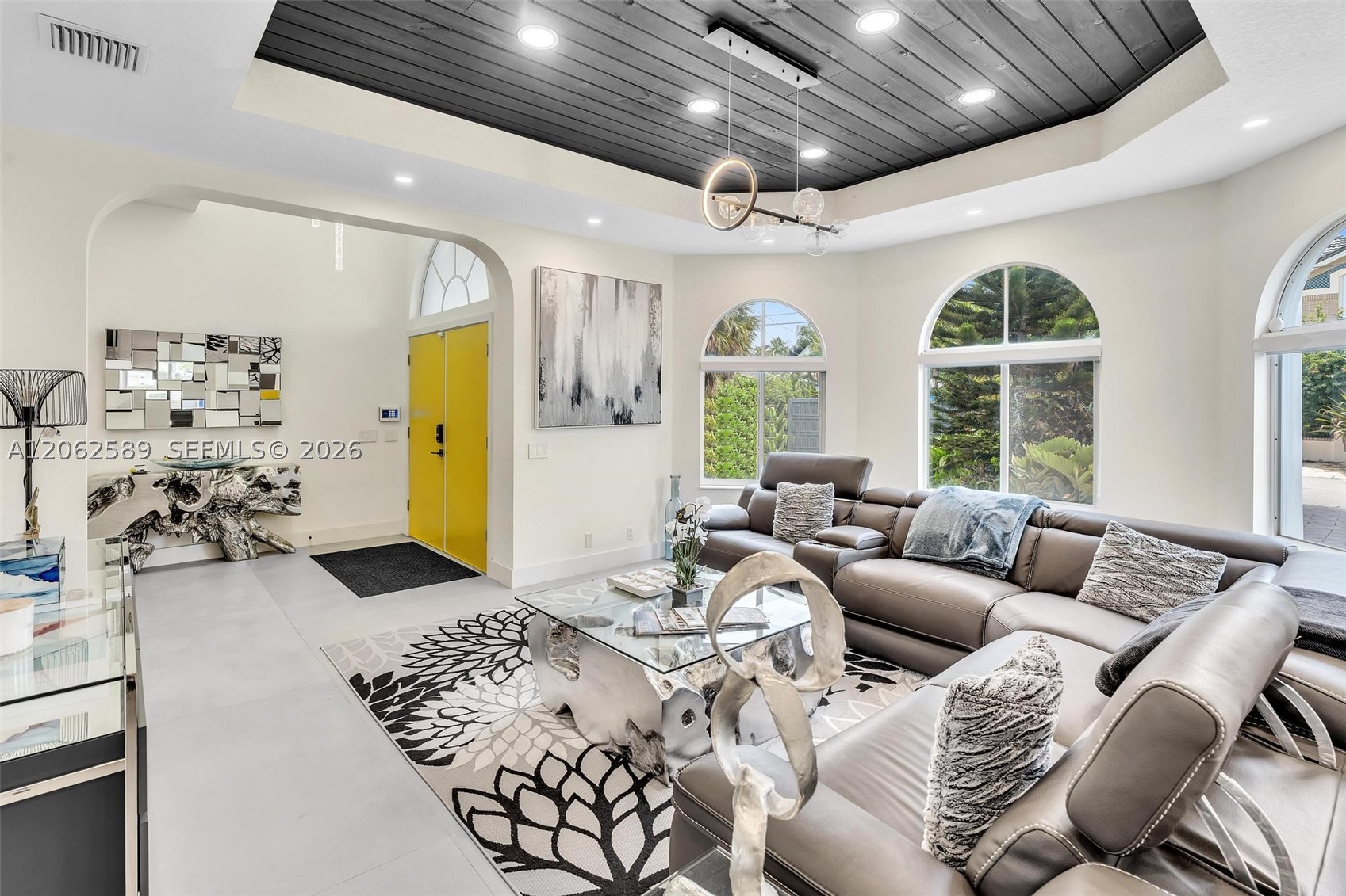 2521 Center Ave Fort Lauderdale, FL 33305