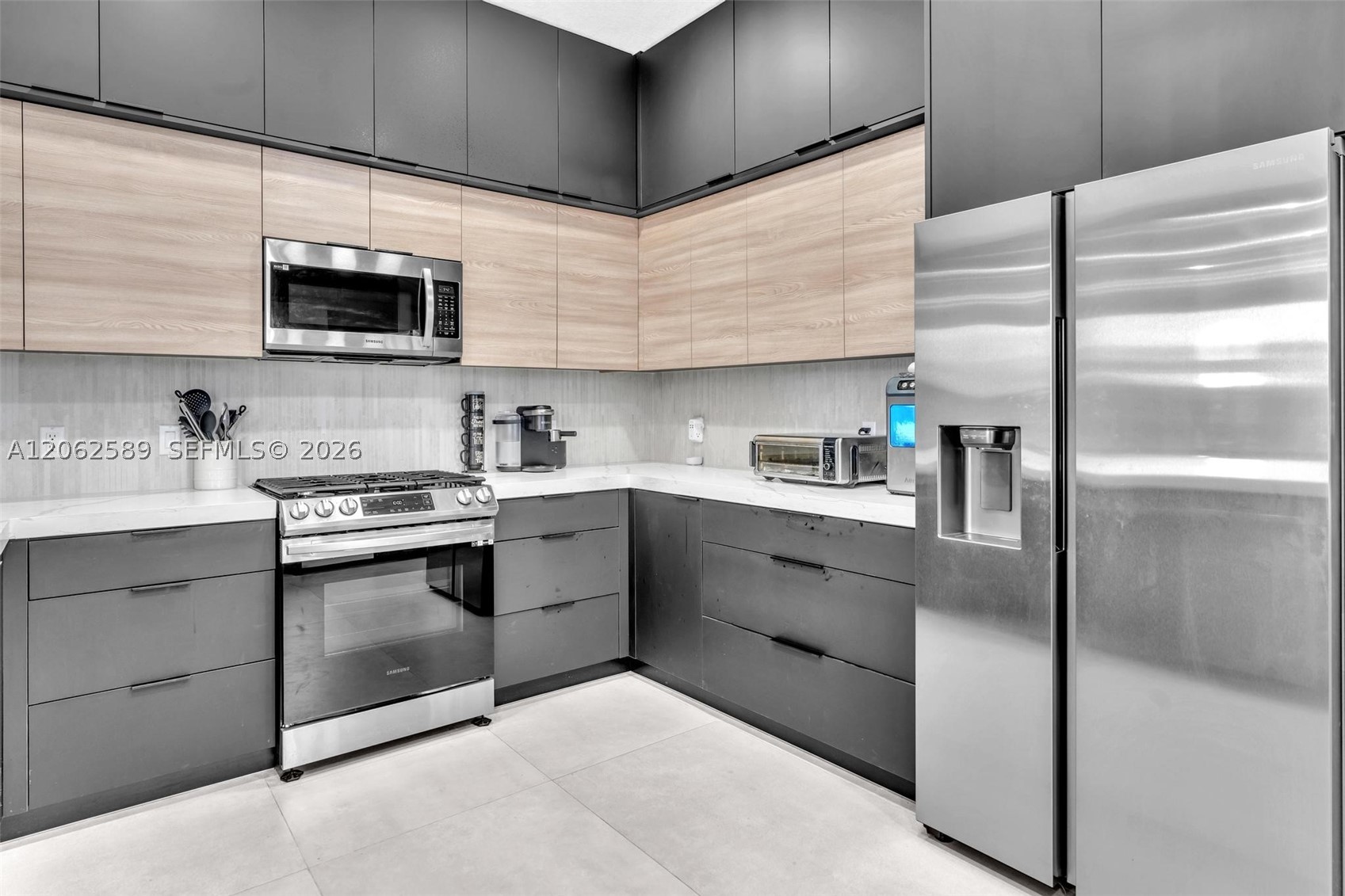 2521 Center Ave Fort Lauderdale, FL 33305