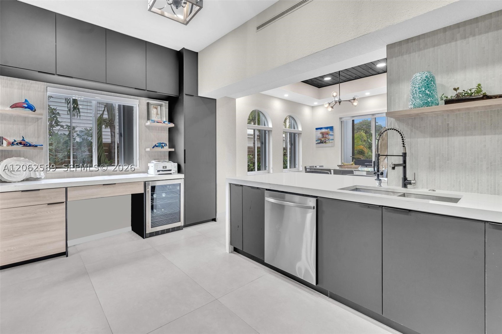 2521 Center Ave Fort Lauderdale, FL 33305