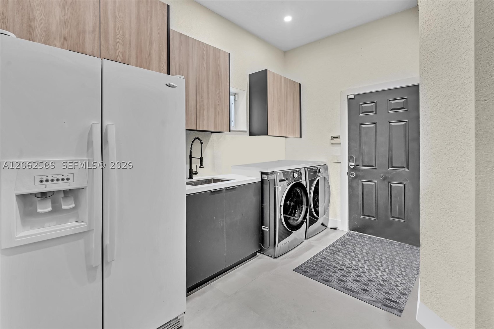 2521 Center Ave Fort Lauderdale, FL 33305
